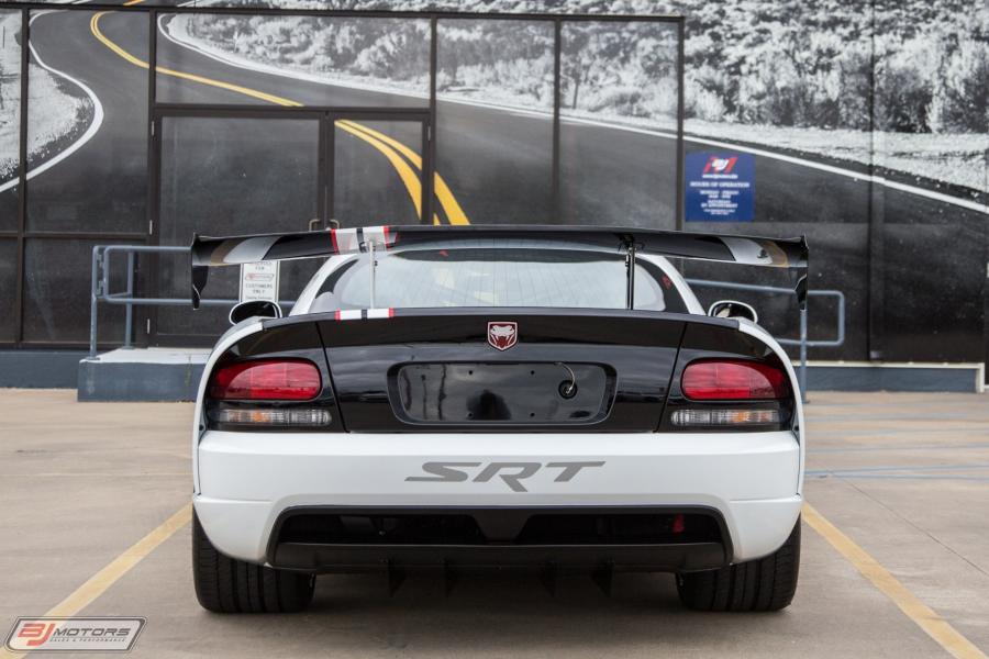  Dodge Viper SRT10 ACR-X (002) 2010 года  (фото 14 из 52)
